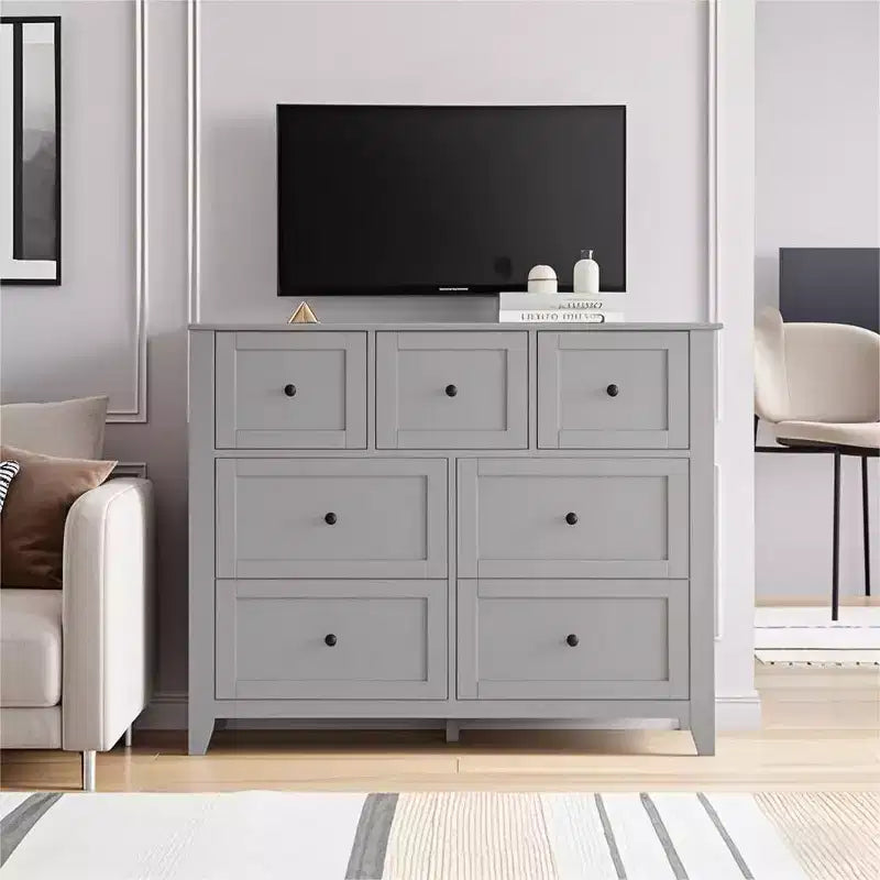 7-Drawer Modern Dresser for Bedroom, Wood Storage Chest with Deep Drawers - Ideal for Living Room, Hallway & Entryway