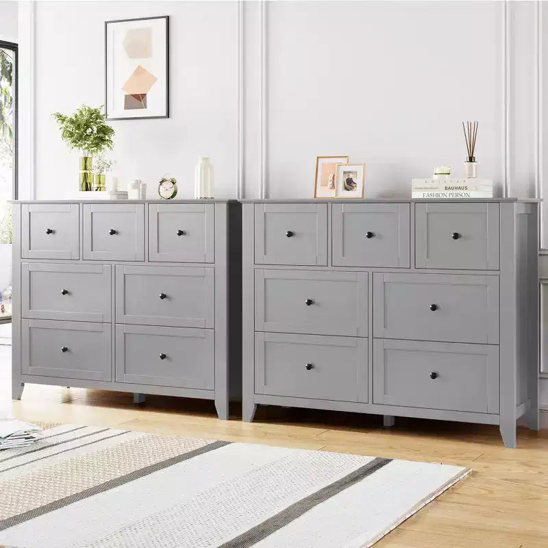 7-Drawer Modern Dresser for Bedroom, Wood Storage Chest with Deep Drawers - Ideal for Living Room, Hallway & Entryway