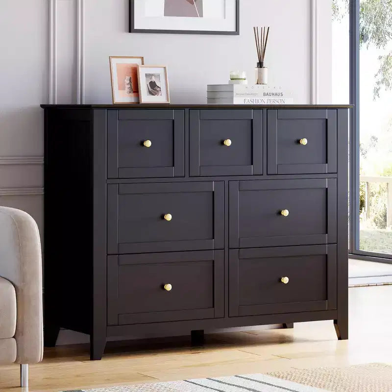 7-Drawer Modern Dresser for Bedroom, Wood Storage Chest with Deep Drawers - Ideal for Living Room, Hallway & Entryway